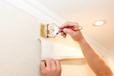 Pose de papier peint à Plouguerneau — revêtements muraux et toiles de verre
